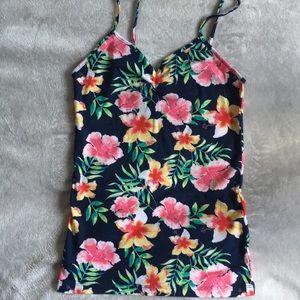 🌸Tropical tank top